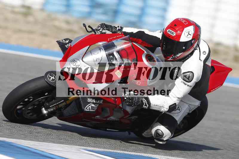 /Archiv-2024/01 26.-28.01.2024 Moto Center Thun Jerez/Gruppe schwarz-black/864